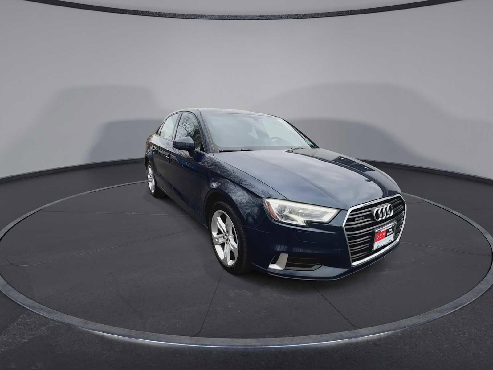 Used 2018 Audi A3 2.0T Premium image 2