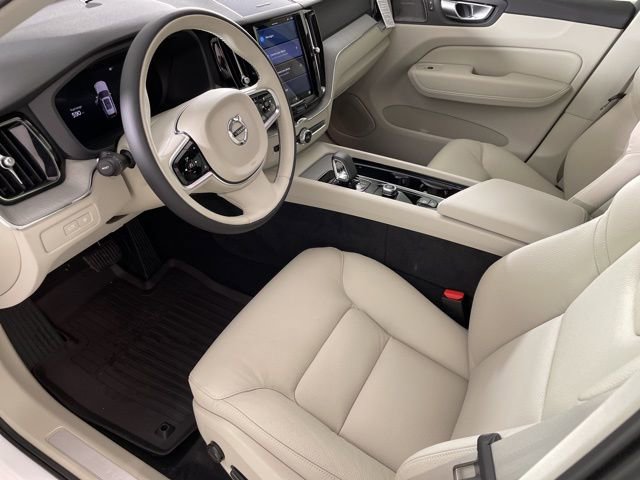 Certified 2024 Volvo XC60 T8 Plus w/ Protection Package Premier image 20