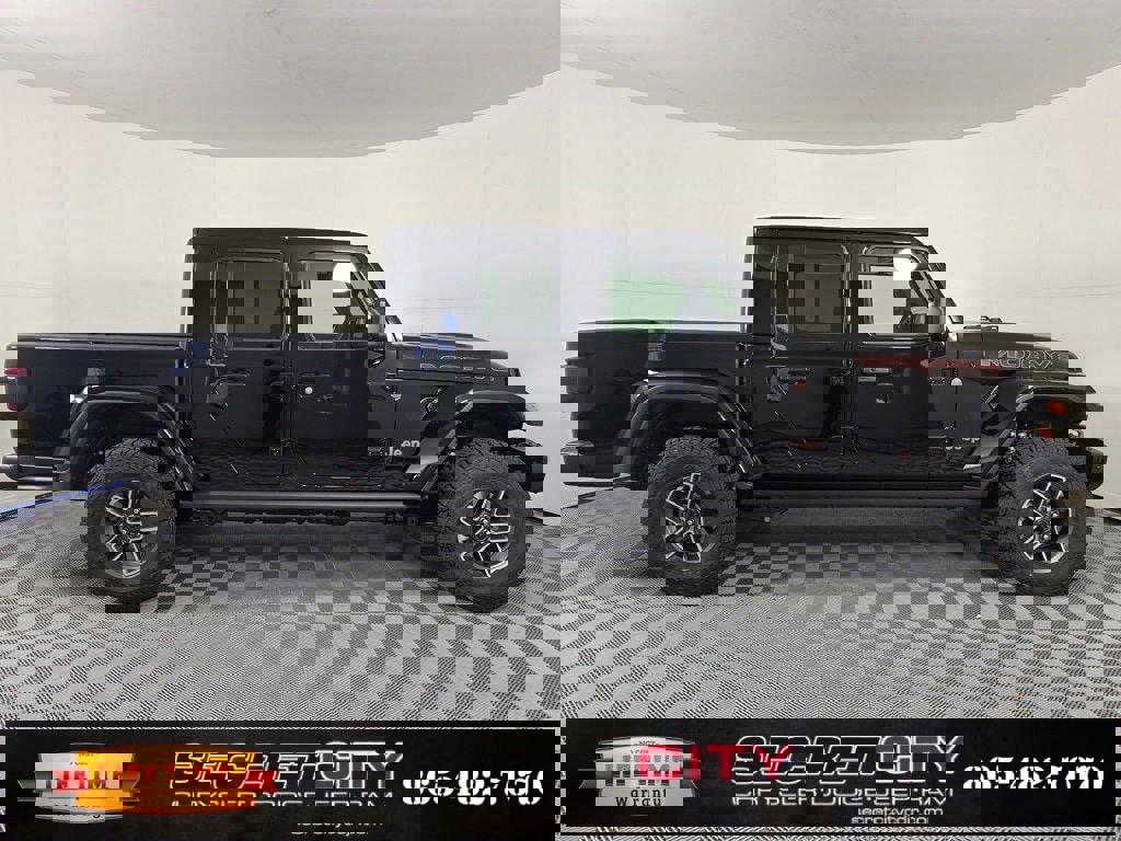 New 2025 Jeep Gladiator Mojave image 8