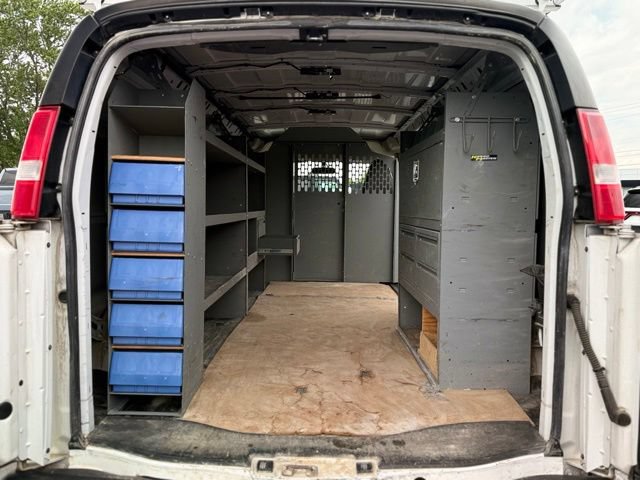 Used 2017 GMC Savana 3500 Extended RWD image 30