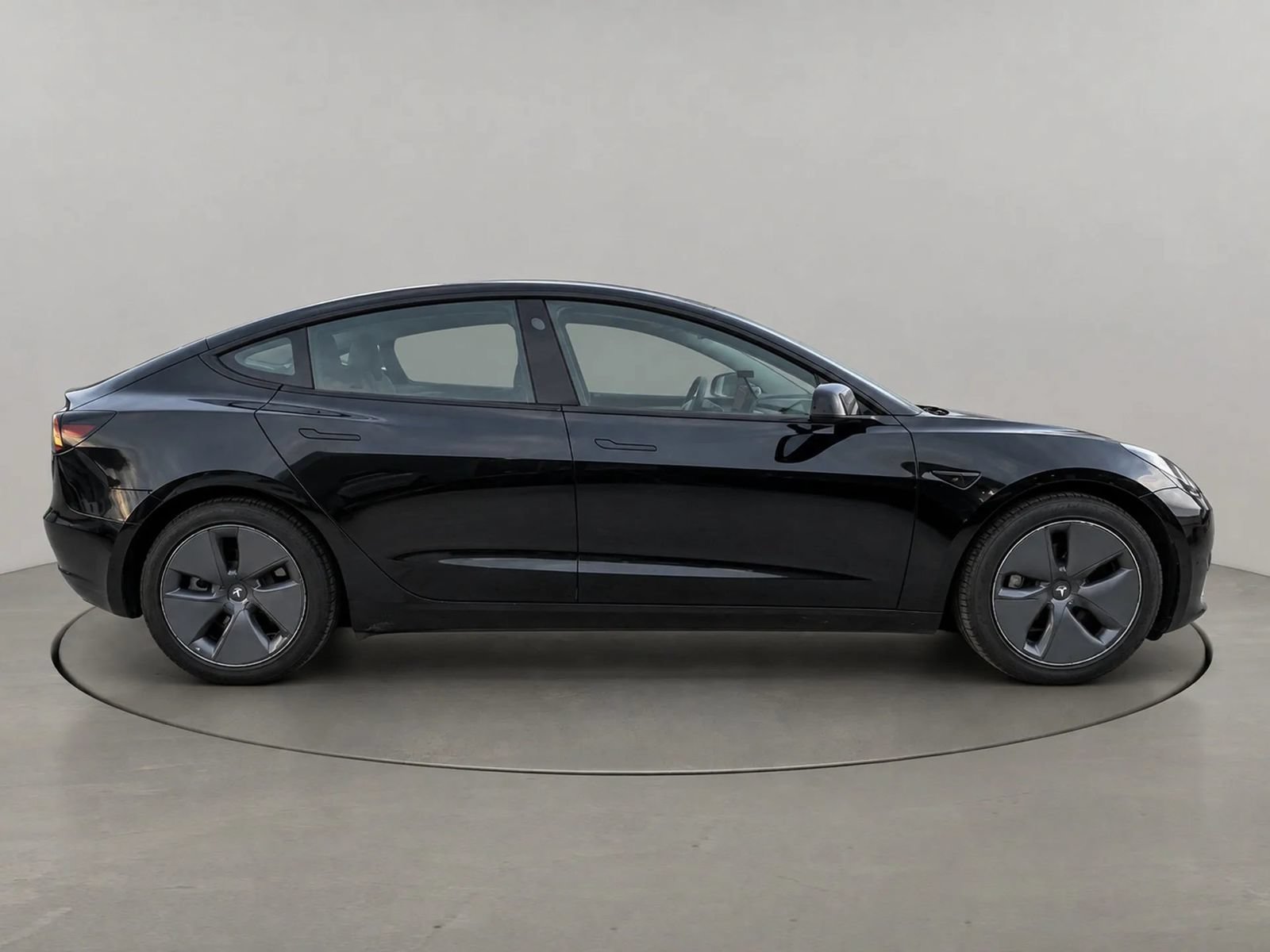 Used 2023 Tesla Model 3 Standard Range RWD image 6