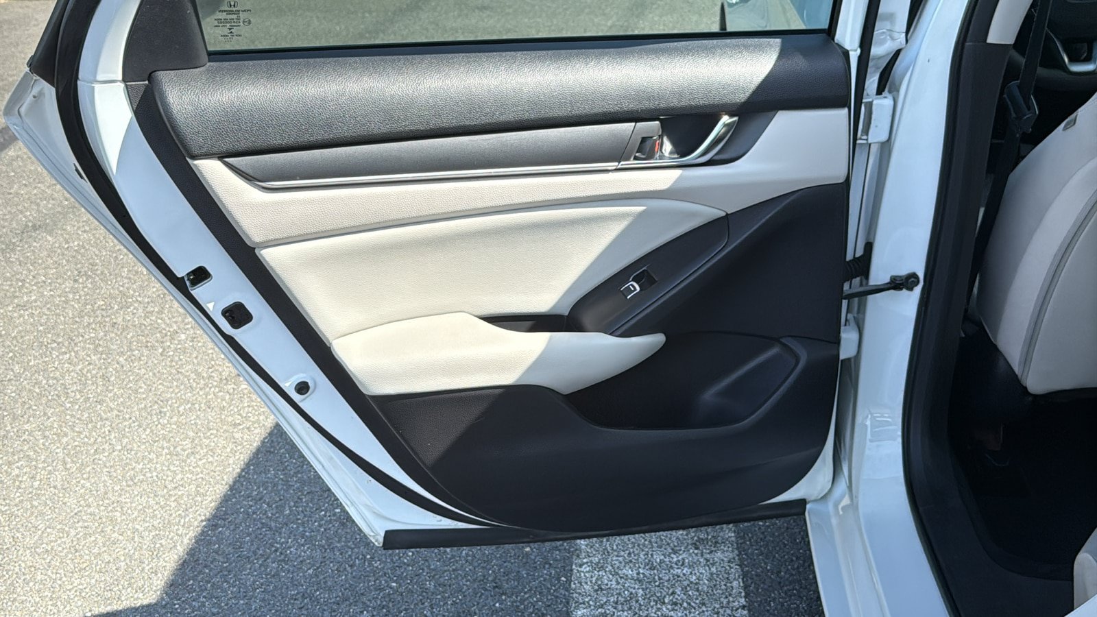 Used 2018 Honda Accord LX image 20