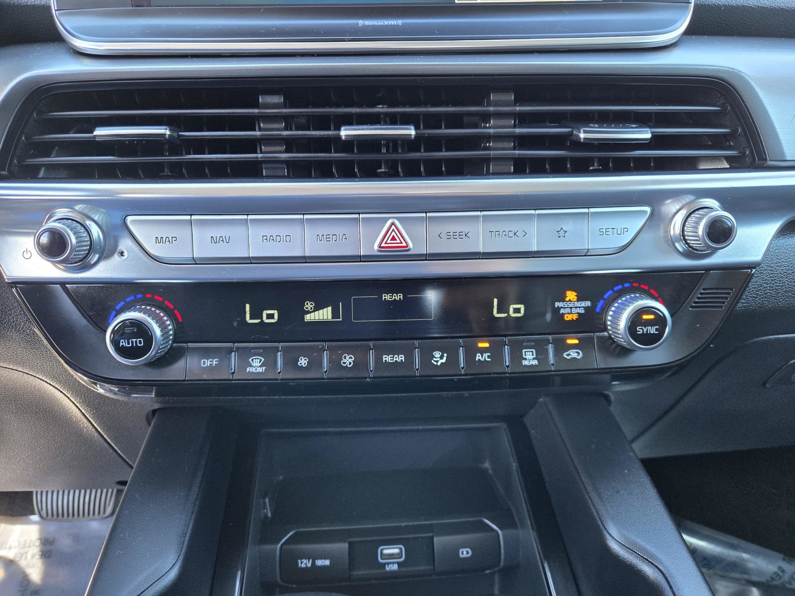 Used 2022 Kia Telluride LX AWD/4WD image 12