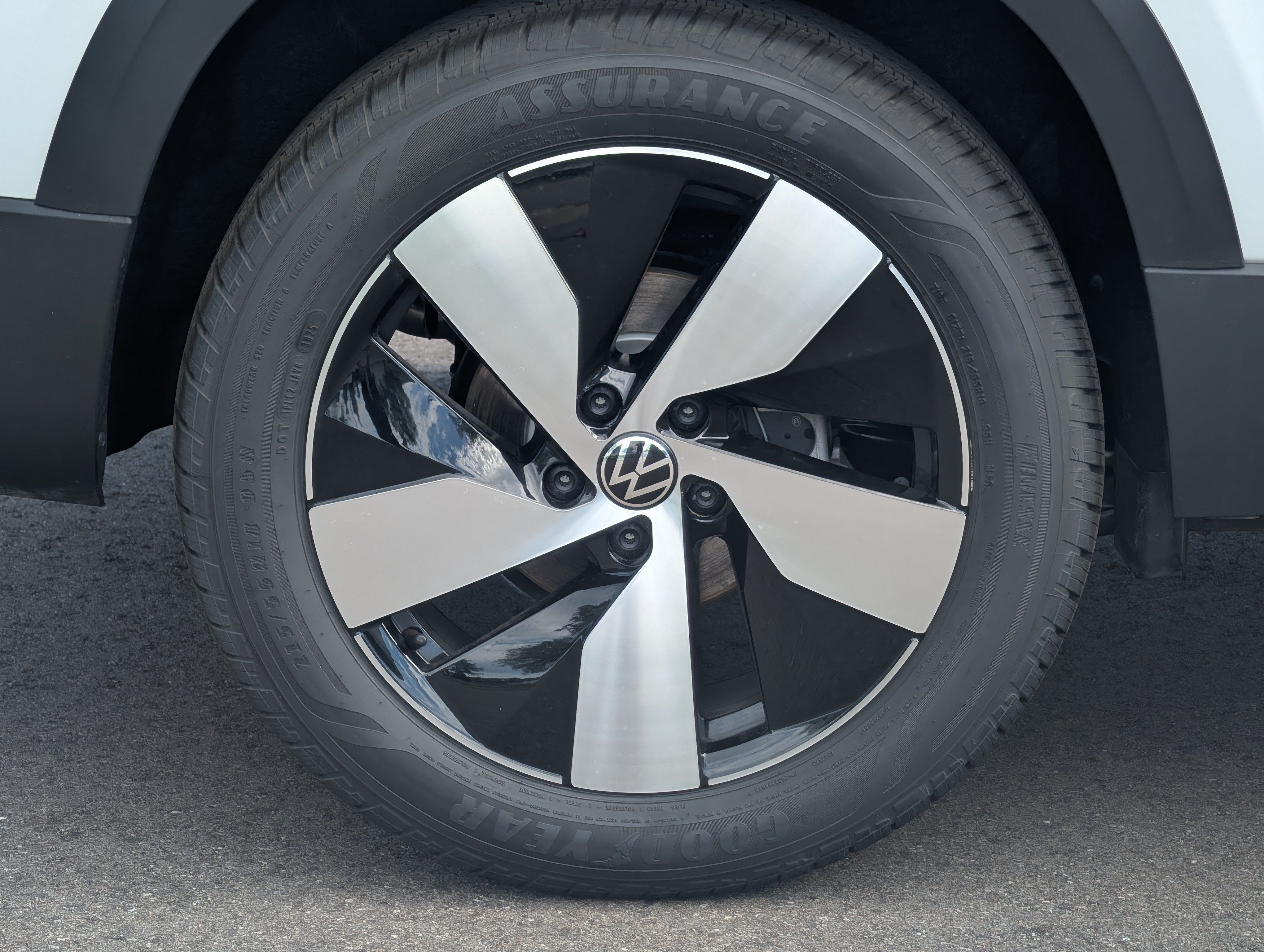 New 2026 Volkswagen Taos S AWD/4WD image 5
