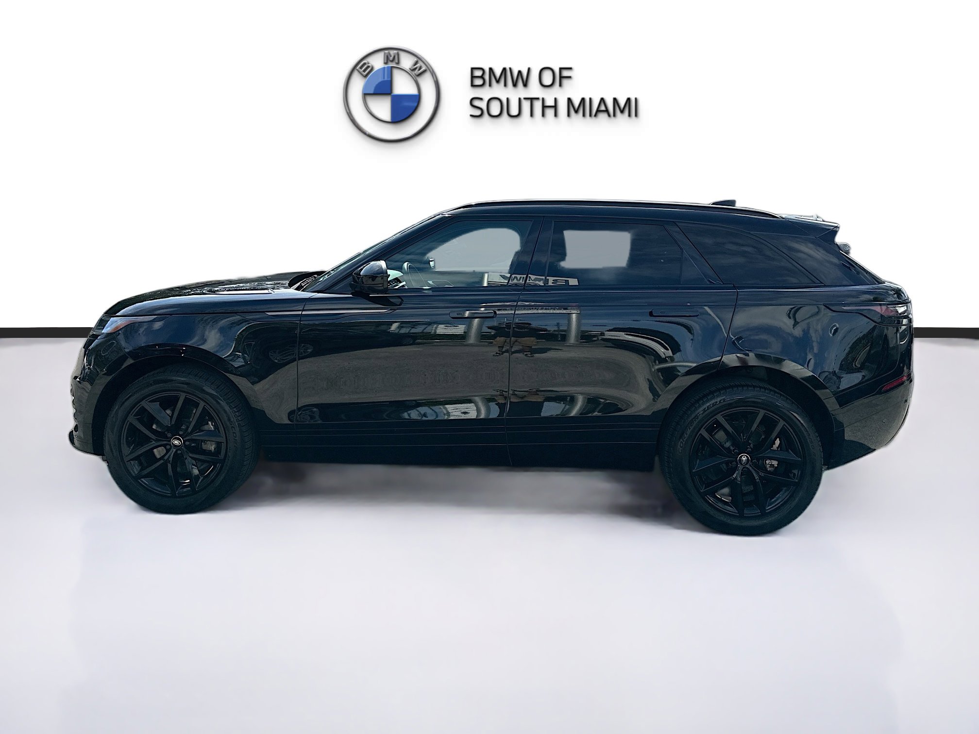 Used 2024 Land Rover Range Rover Velar Dynamic SE image 4