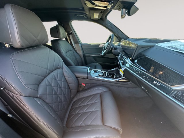 New 2027 BMW X7 xDrive40i w/ M Sport Package AWD/4WD image 15