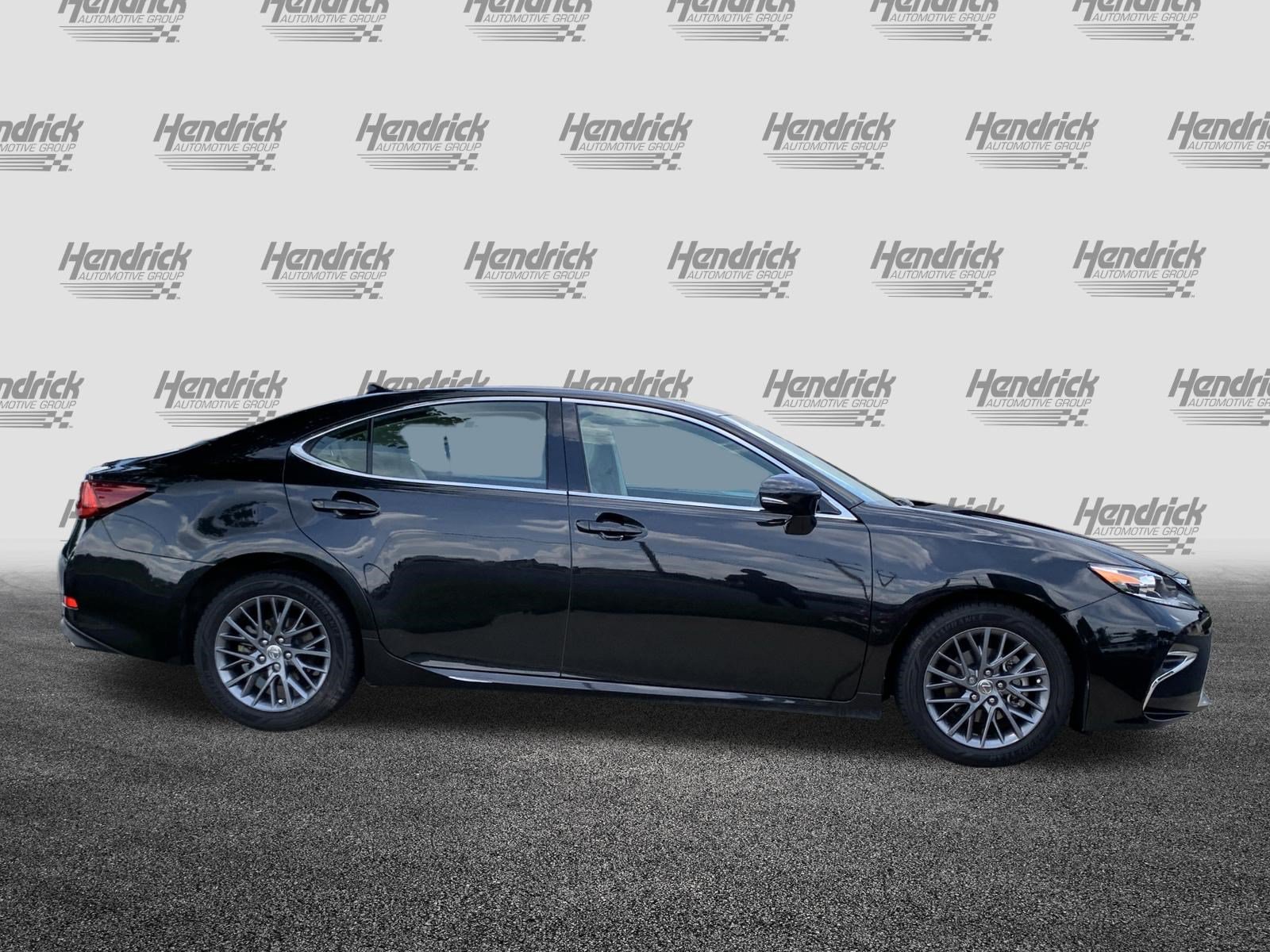 Used 2018 Lexus ES 350 w/ Navigation System Package FWD image 11