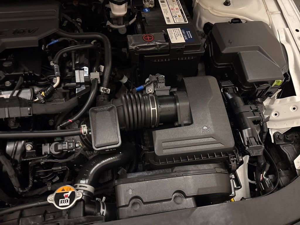 Used 2024 Hyundai Elantra SEL w/ Convenience Package image 25