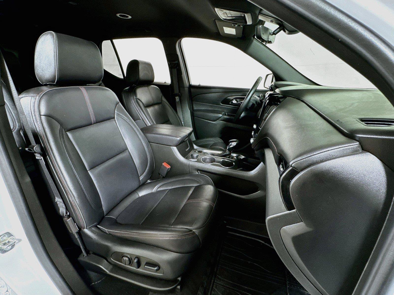 Used 2023 Chevrolet Traverse RS AWD/4WD image 28