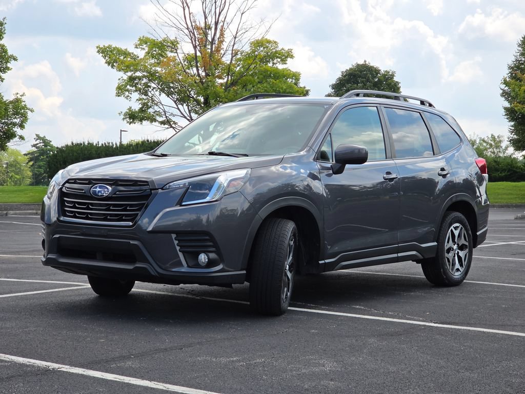 Used 2022 Subaru Forester Premium AWD/4WD image 21
