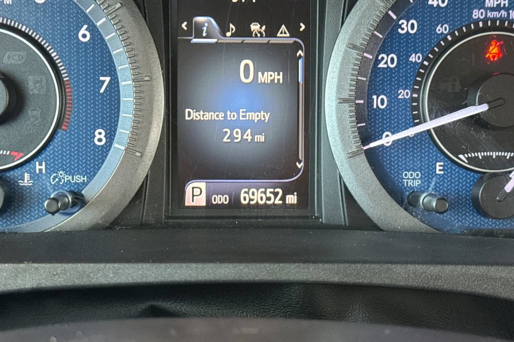 Used 2020 Toyota Sienna LE w/ LE Preferred Package FWD image 31