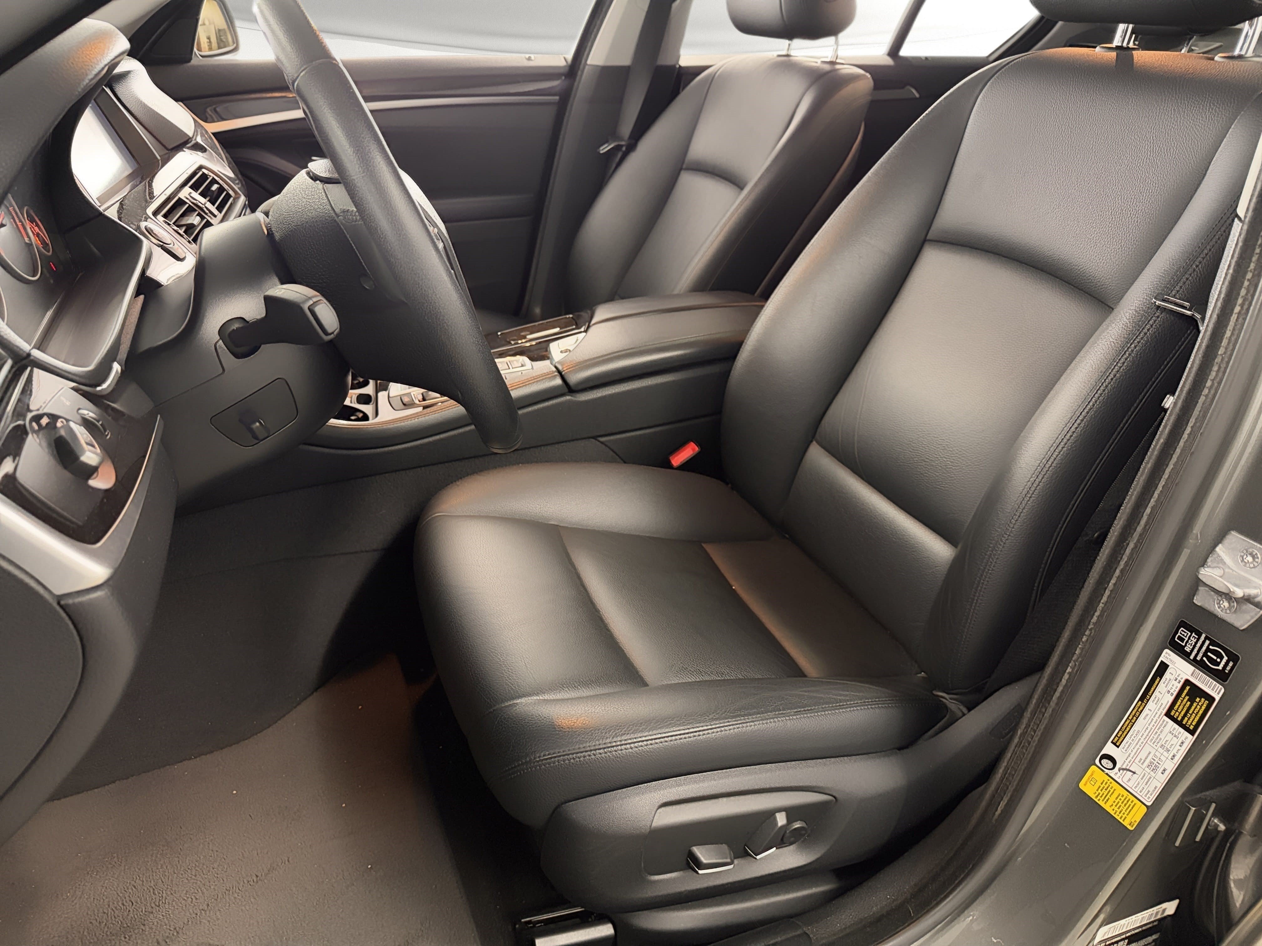 Used 2014 BMW 528i Sedan RWD image 5