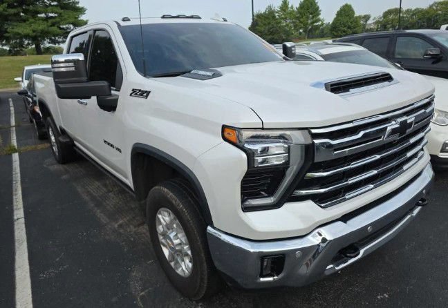 Used 2024 Chevrolet Silverado 2500 LTZ w/ LTZ Convenience Package AWD/4WD image 1