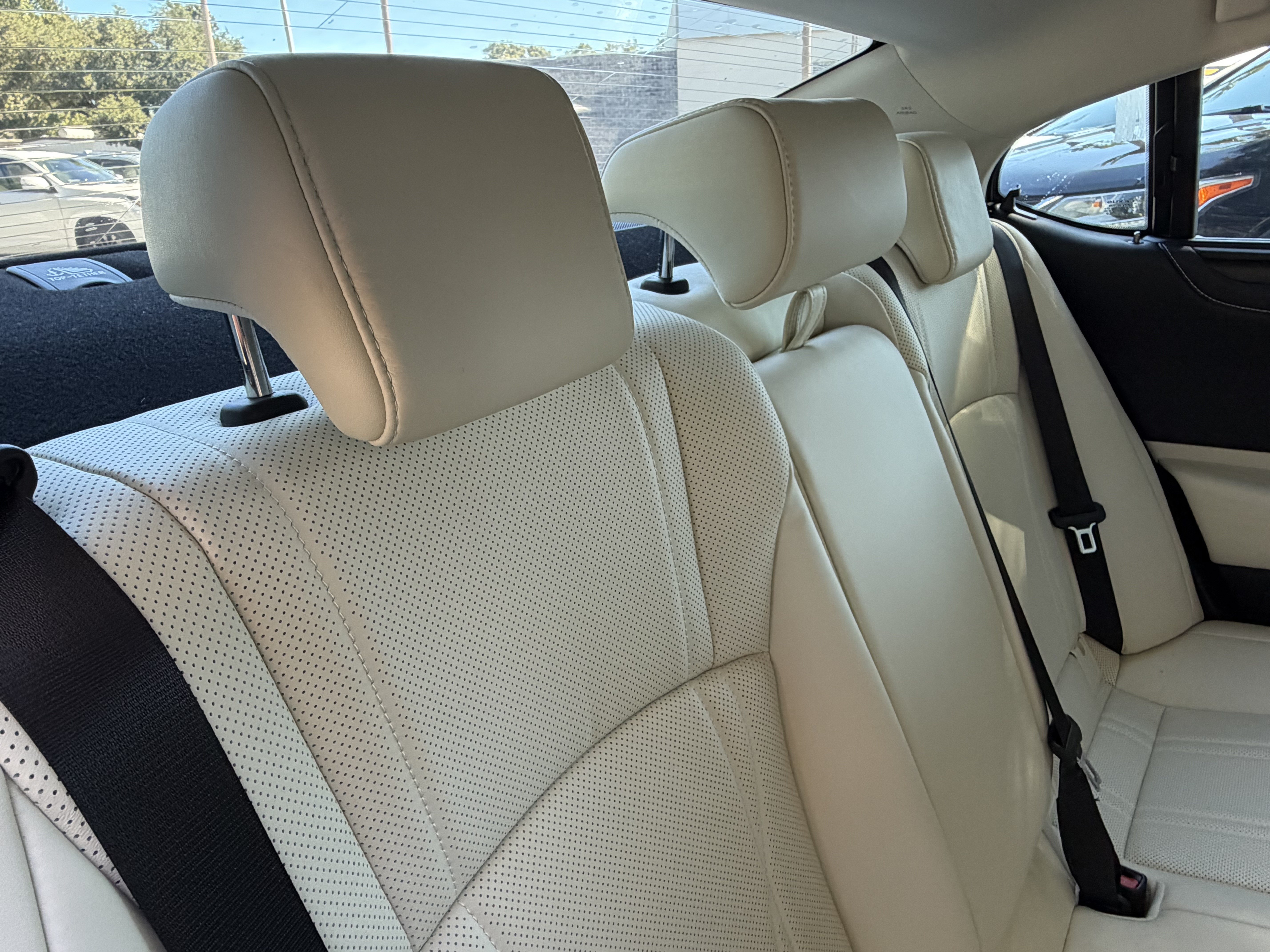 Used 2022 Lexus ES 300h Ultra Luxury FWD image 40