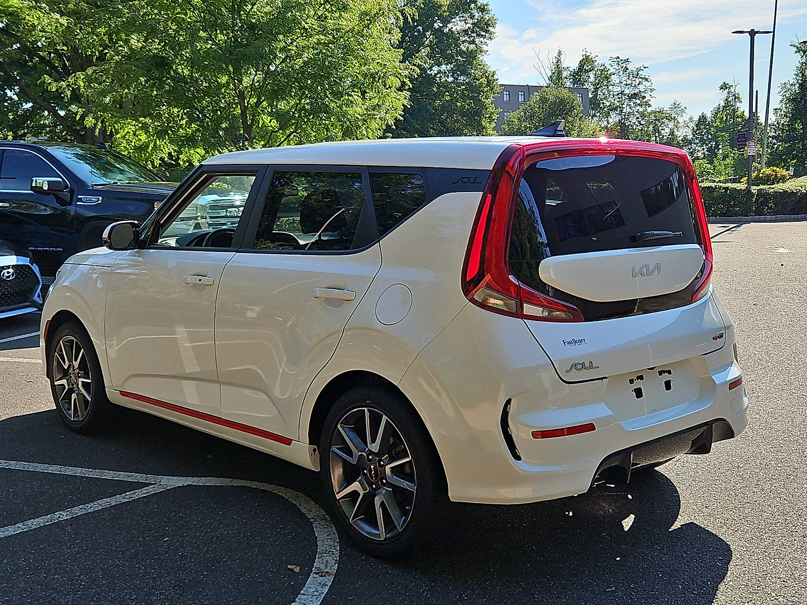 Used 2022 Kia Soul GT-Line FWD image 4