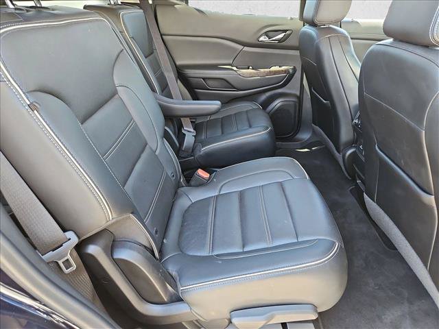 Used 2022 GMC Acadia Denali w/ Denali Ultimate Package FWD image 22