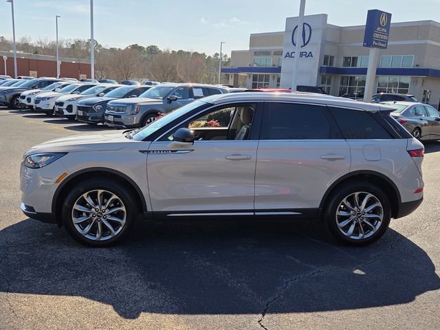 Used 2022 Lincoln Corsair Standard w/ Premium Package image 4