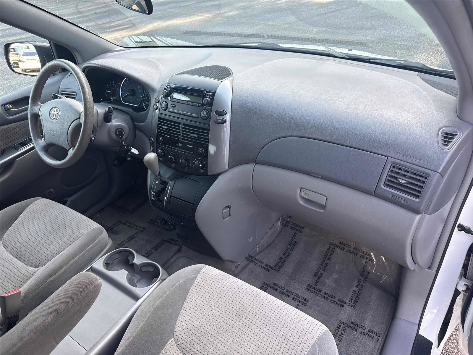 Used 2010 Toyota Sienna FWD image 26