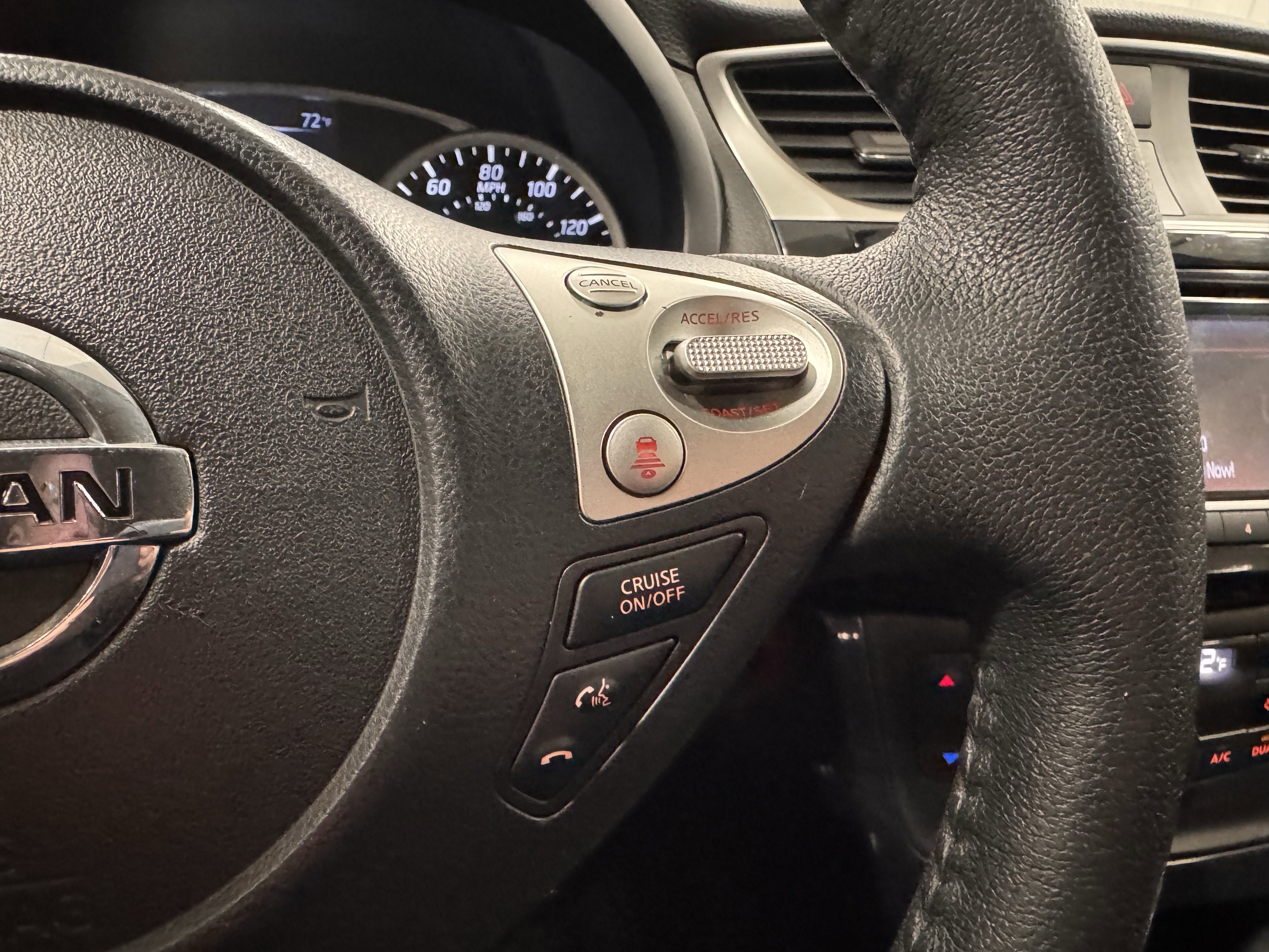 Used 2018 Nissan Sentra SR w/ Protection Package image 15