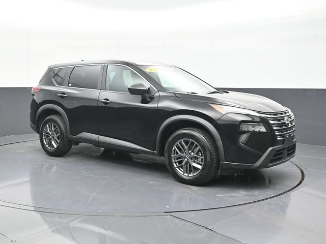 Used 2024 Nissan Rogue S AWD/4WD image 18