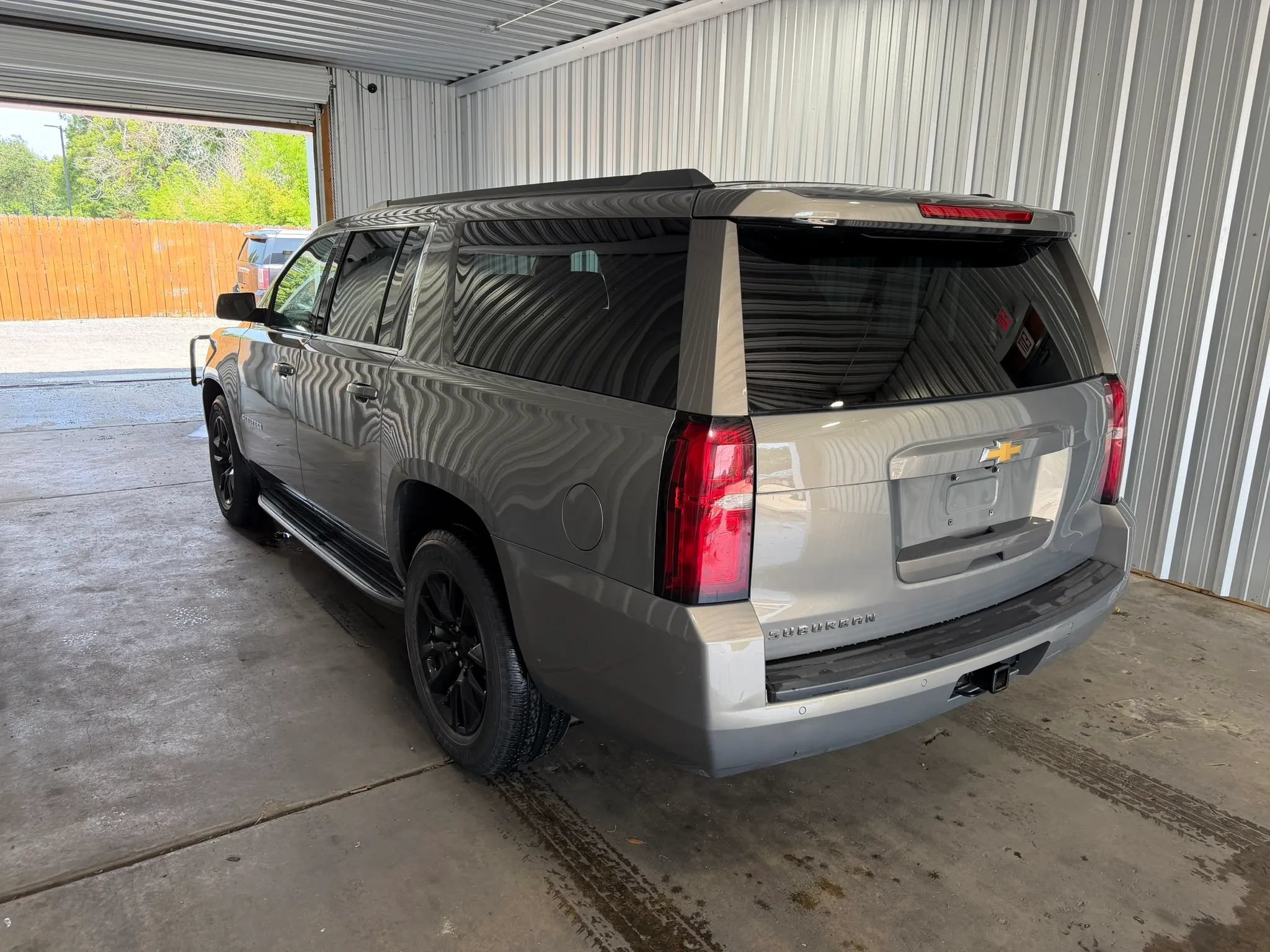 Used 2018 Chevrolet Suburban LS w/ Max Trailering Package AWD/4WD image 2