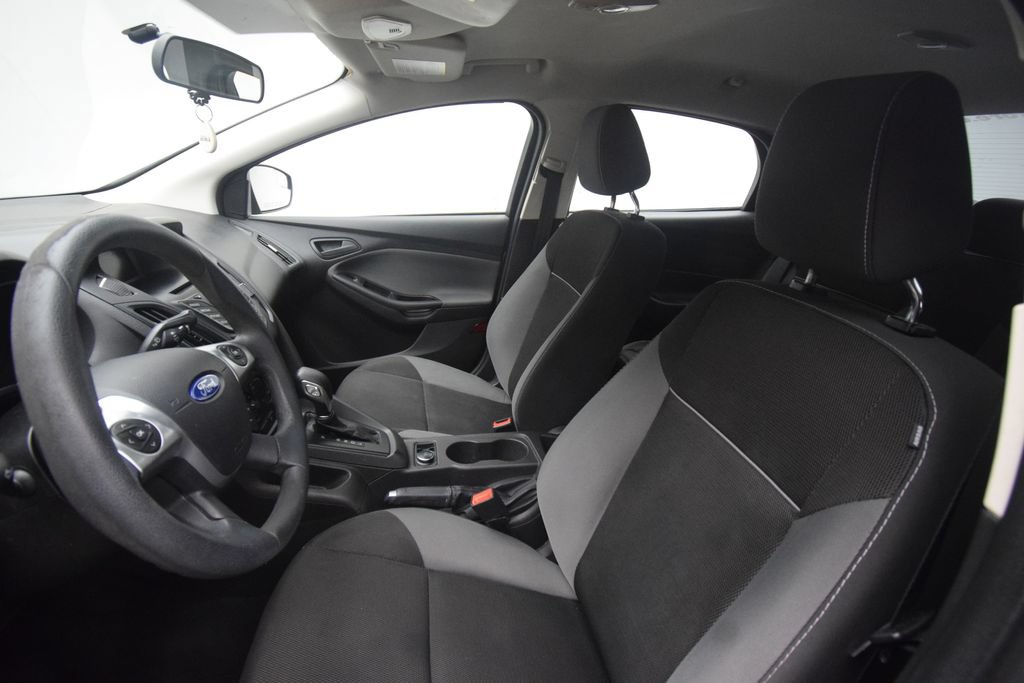Used 2013 Ford Focus S FWD image 9