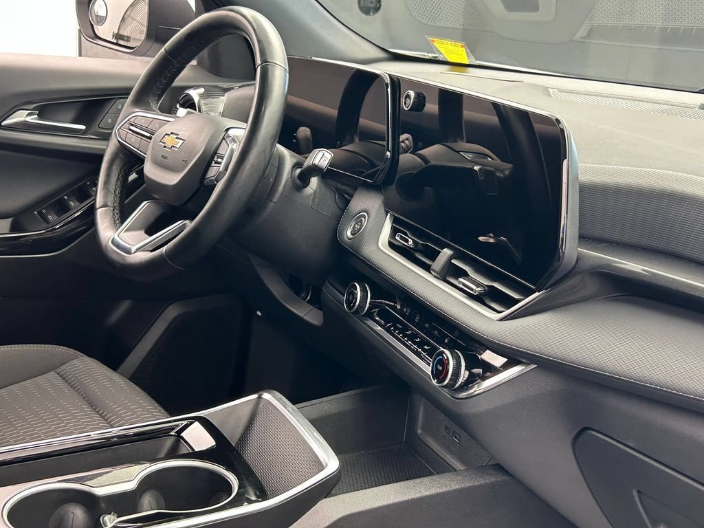 Used 2025 Chevrolet Equinox LT FWD image 49