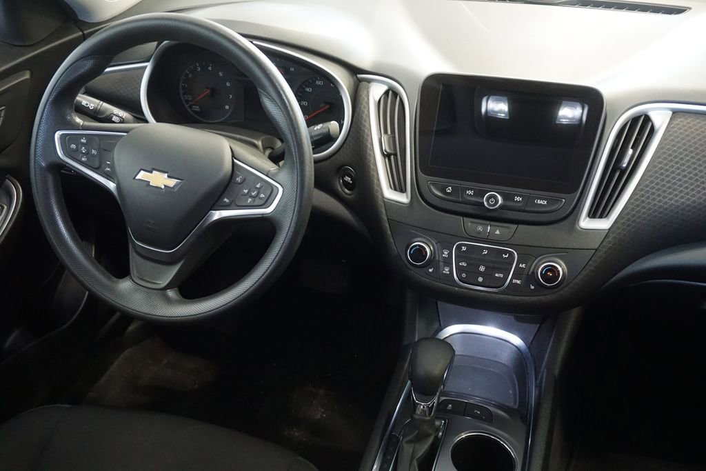 Used 2023 Chevrolet Malibu LT w/ Driver Confidence Package FWD image 26