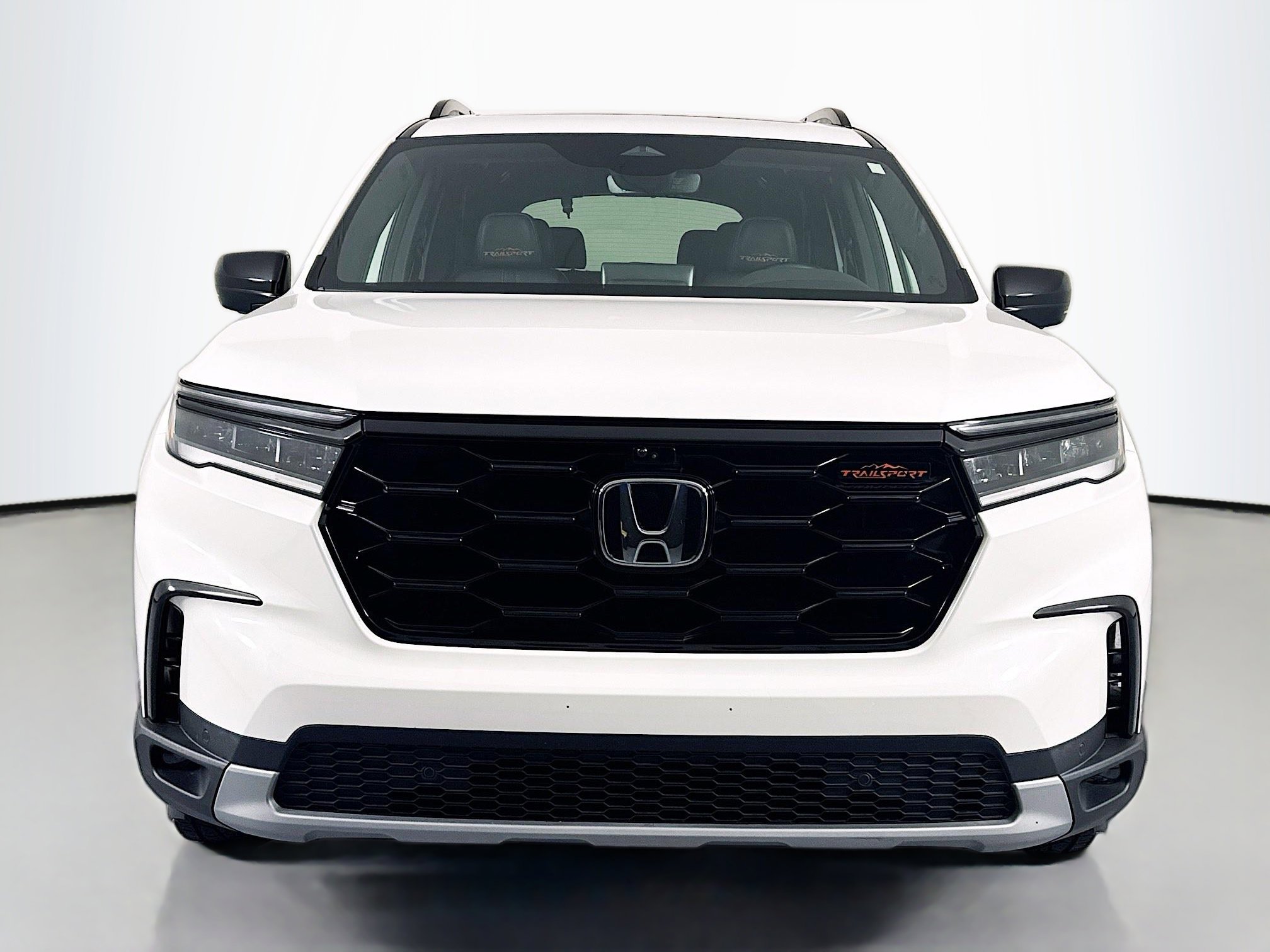 Certified 2023 Honda Pilot TrailSport image 2