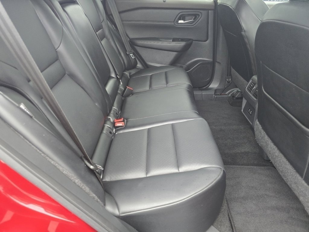 Used 2023 Nissan Rogue SV w/ SV Premium B Package image 22