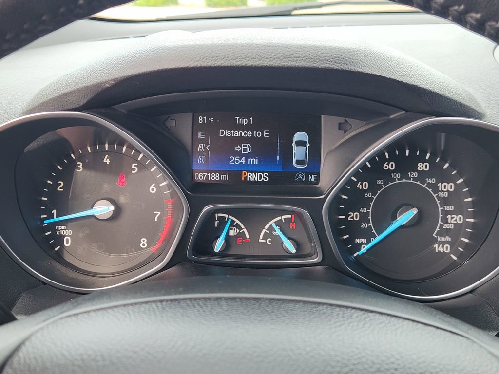 Used 2017 Ford Escape Titanium FWD image 12