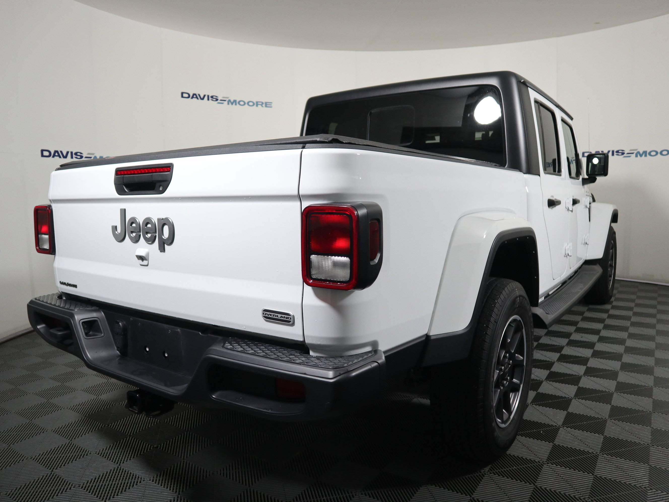 Used 2022 Jeep Gladiator Overland w/ Popular Equipment Package image 5