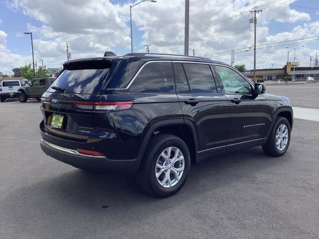 Used 2024 Jeep Grand Cherokee Limited RWD image 32