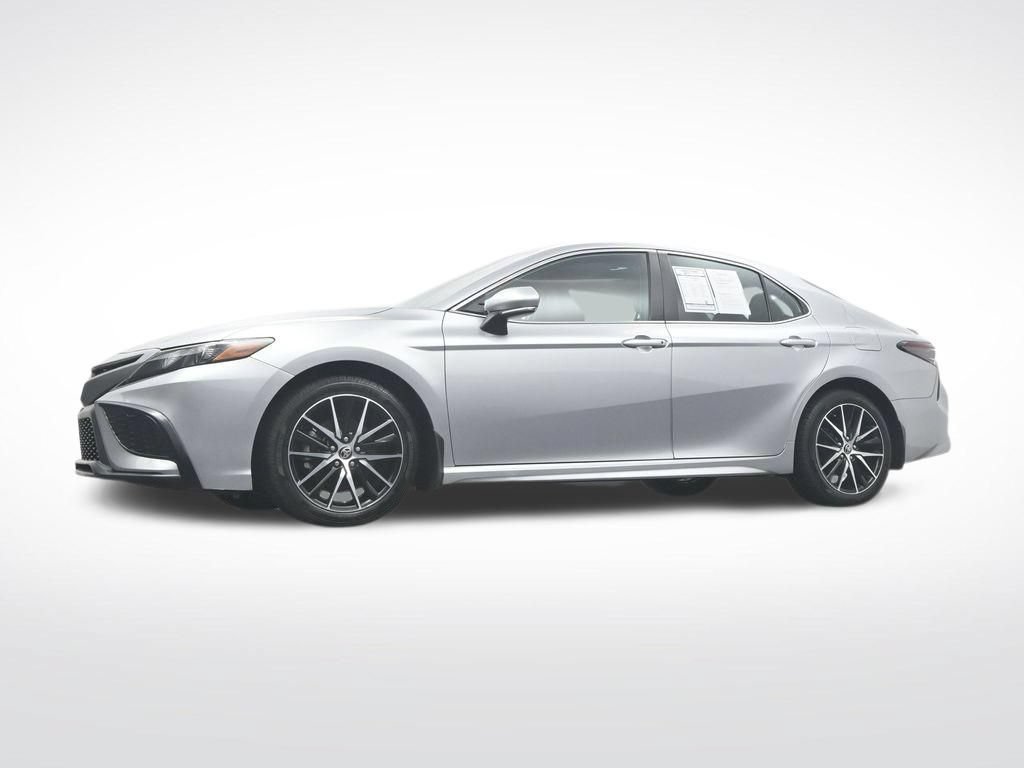 Used 2022 Toyota Camry SE FWD image 37