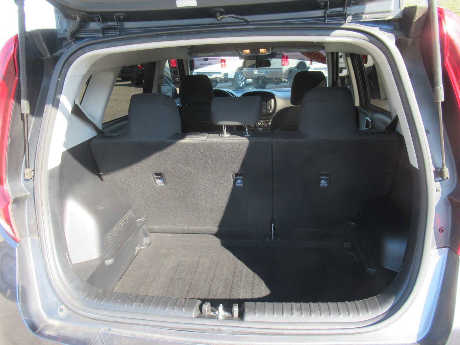 Used 2020 Kia Soul LX image 5