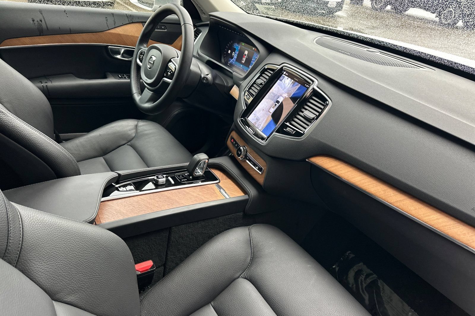 Certified 2025 Volvo XC90 T8 Plus w/ Protection Package Premier AWD/4WD image 20