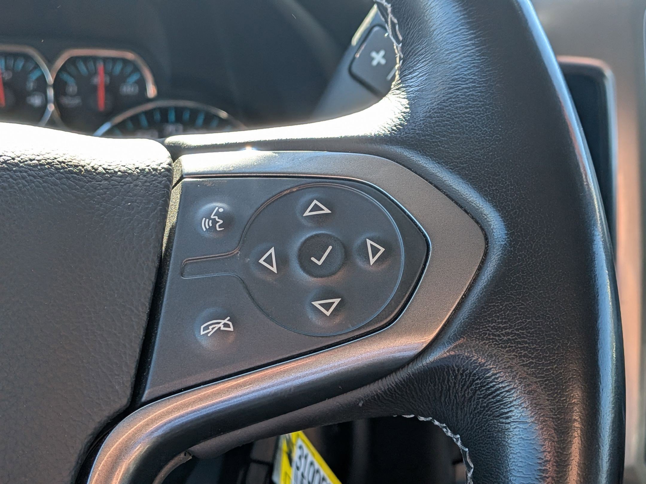 Used 2018 Chevrolet Silverado 1500 LT w/ All Star Edition AWD/4WD image 16