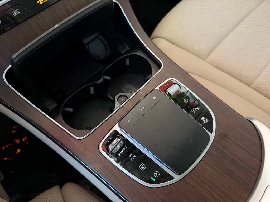 Used 2022 Mercedes-Benz GLC 300 image 26