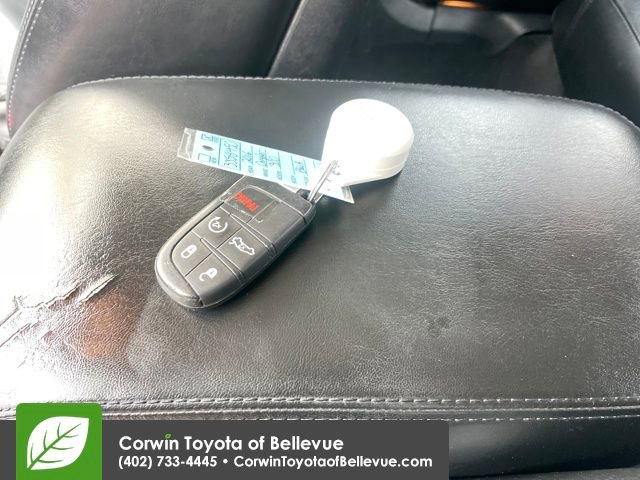 Used 2016 Chrysler 300 Limited image 25