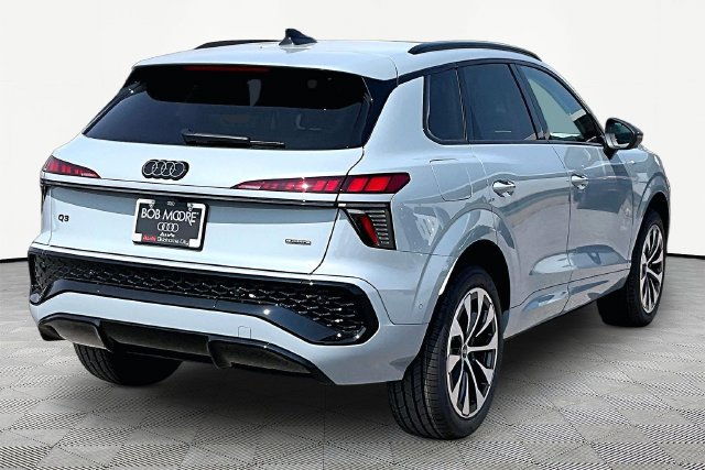 New 2026 Audi Q3 quattro 2.0T AWD/4WD image 2
