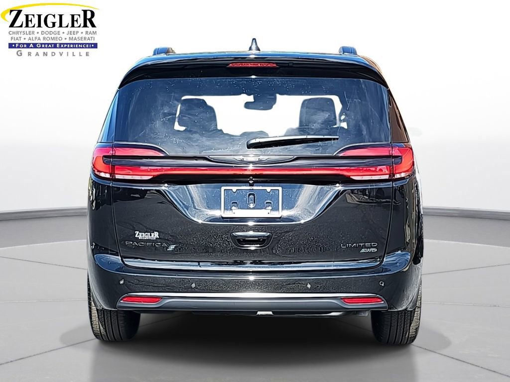 New 2026 Chrysler Pacifica Limited w/ S Appearance Package image 6