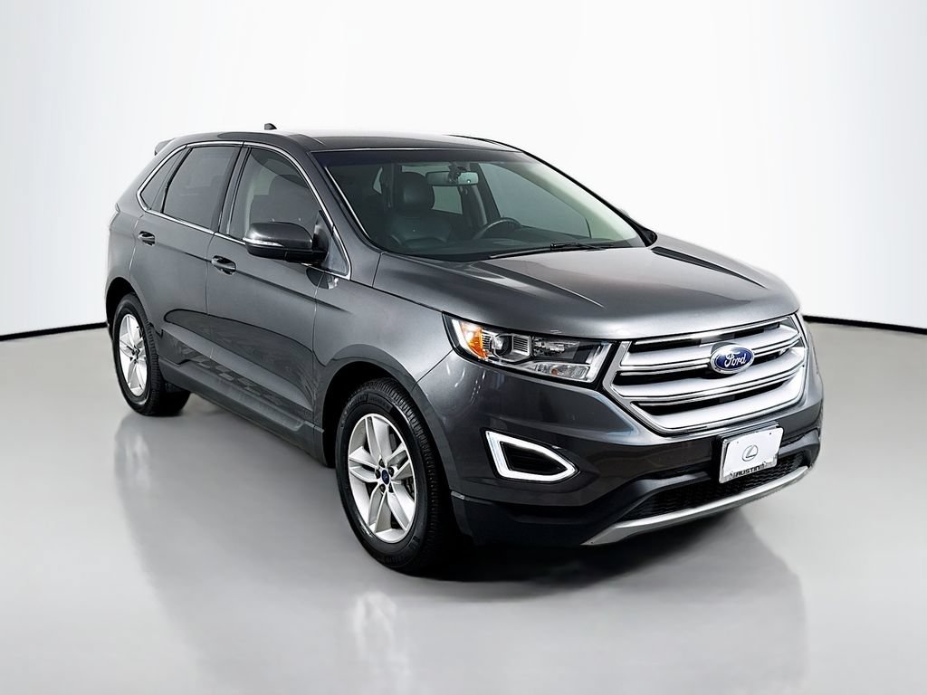 Used 2017 Ford Edge SEL w/ Equipment Group 201A FWD image 3
