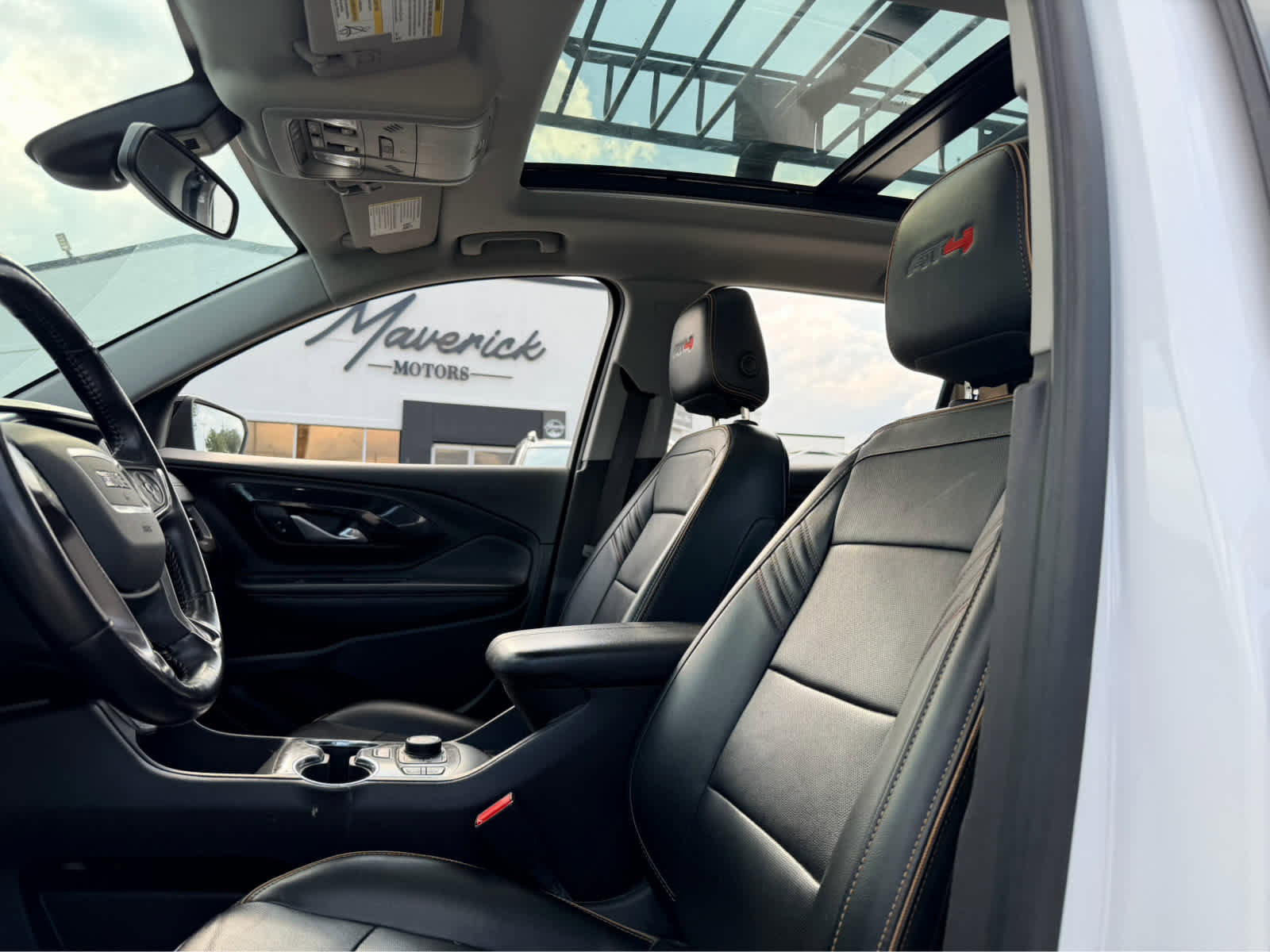 Used 2022 GMC Terrain AT4 w/ Infotainment Package II AWD/4WD image 8