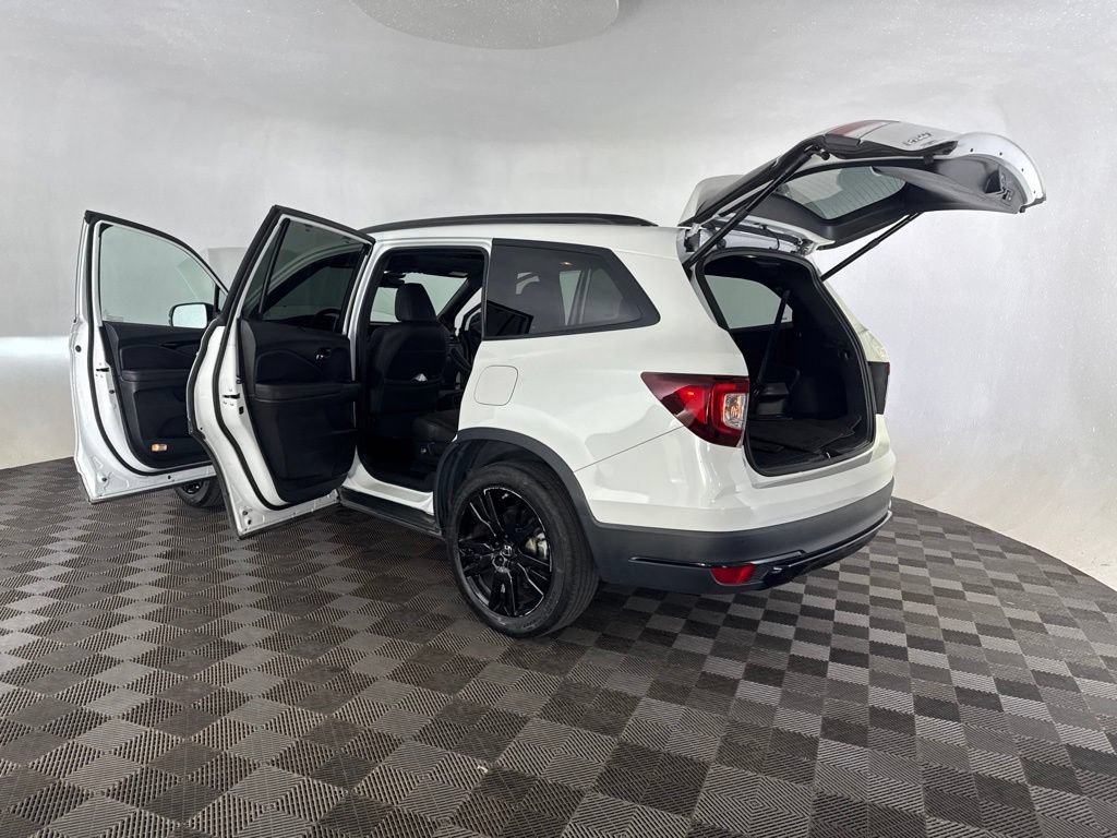 Used 2022 Honda Pilot Black Edition image 18