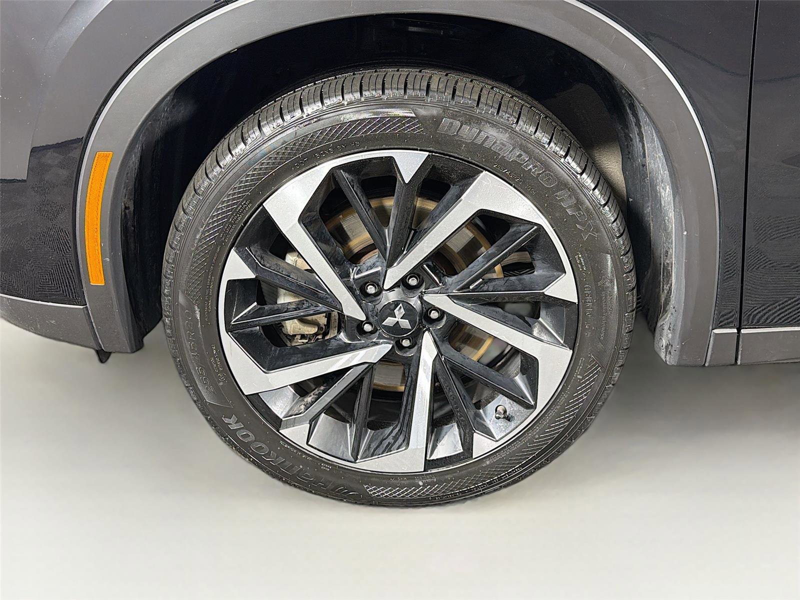 Used 2023 Mitsubishi Outlander SE image 30