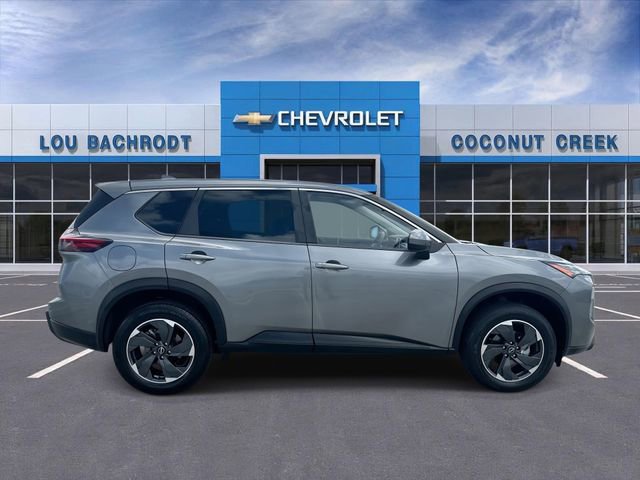 Used 2024 Nissan Rogue SV image 9