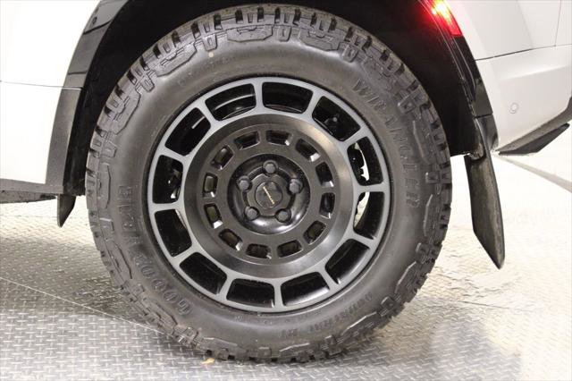 New 2026 Land Rover Defender 110 image 17