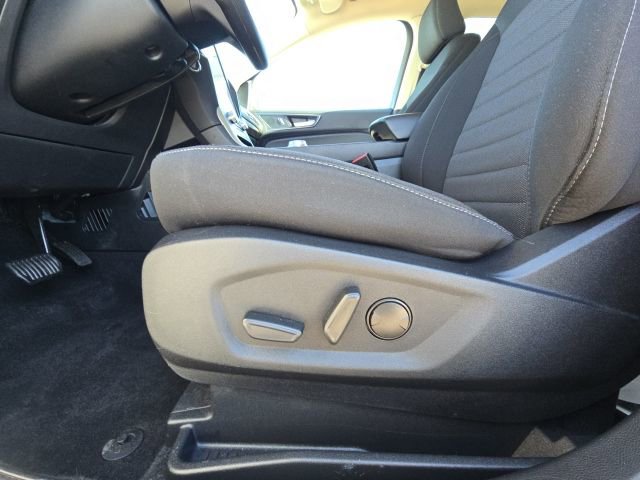 Used 2024 Ford Edge SE image 20