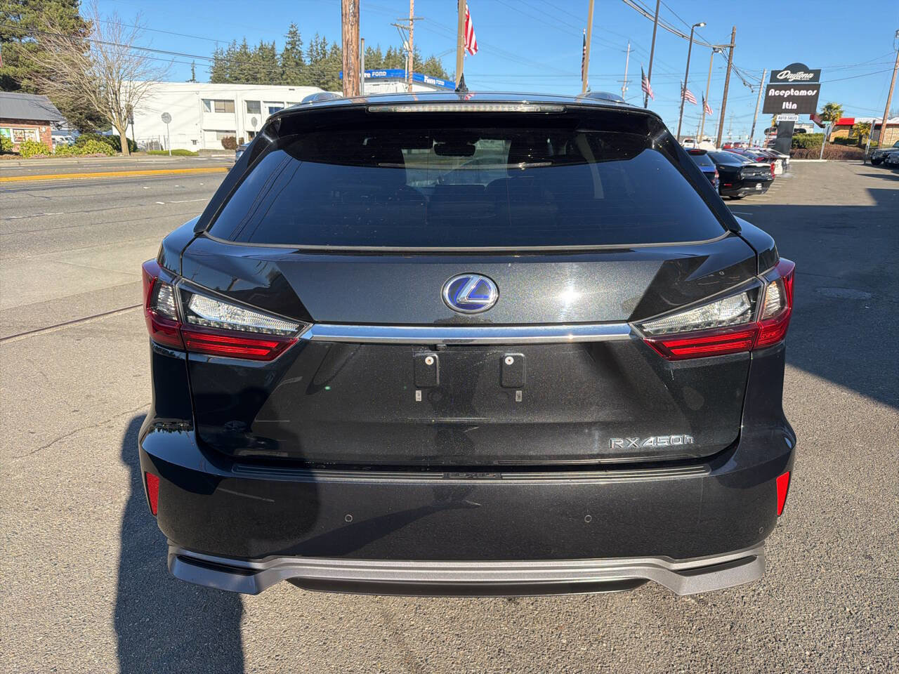 Used 2017 Lexus RX 450h AWD image 4