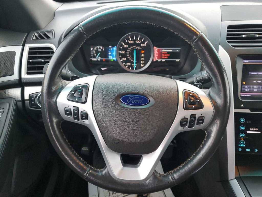 Used 2013 Ford Explorer Sport image 29